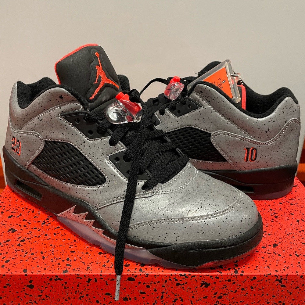 Jordan 5 Retro Low Neymar Size 9.5 Infrared Metallic Preowned